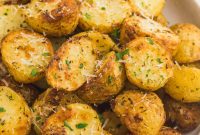 Crispy Air Fryer Roasted Potatoes with Garlic and Herbs