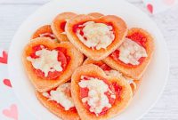 Keto Crunchy Pizza Hearts with 5 Simple Ingredients