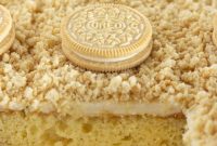Ultimate Golden Oreo Cake Recipe: Moist, Crunchy Dessert