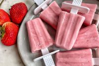 Strawberry Frozen Yogurt Popsicles: Creamy, Refreshing Treats