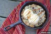 Skillet Chocolate Chip Cookie for Two: Gooey Dessert Recipe