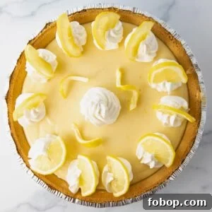 Classic Lemon Pie with Crispy Graham Cracker Crust 7 lemon pie with graham cracker crust