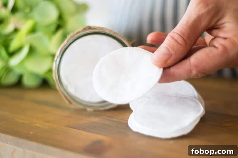 Make Your Own Natural Makeup: Simple DIY Recipes and Tips 14 cloth makeup remover wipes in small mason jar