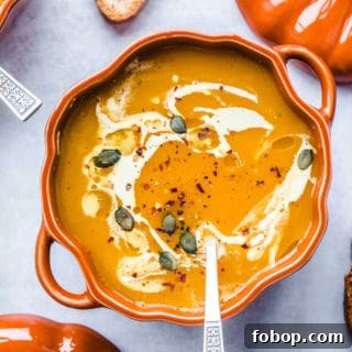 Vegan pumpkin soup