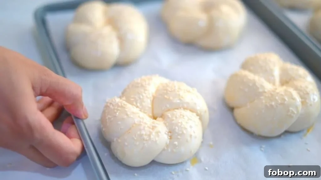 kaiser hamburger buns
