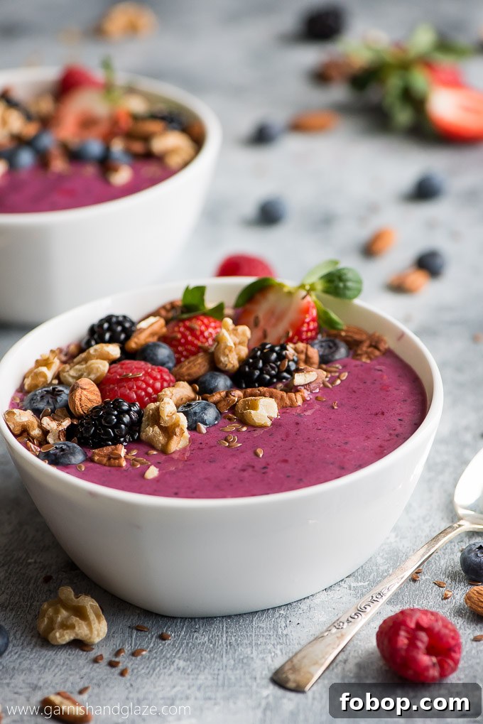 Pineapple Spinach Smoothie Recipe for Energy and Glow 11 Nuts About Berries Smoothie Bowl