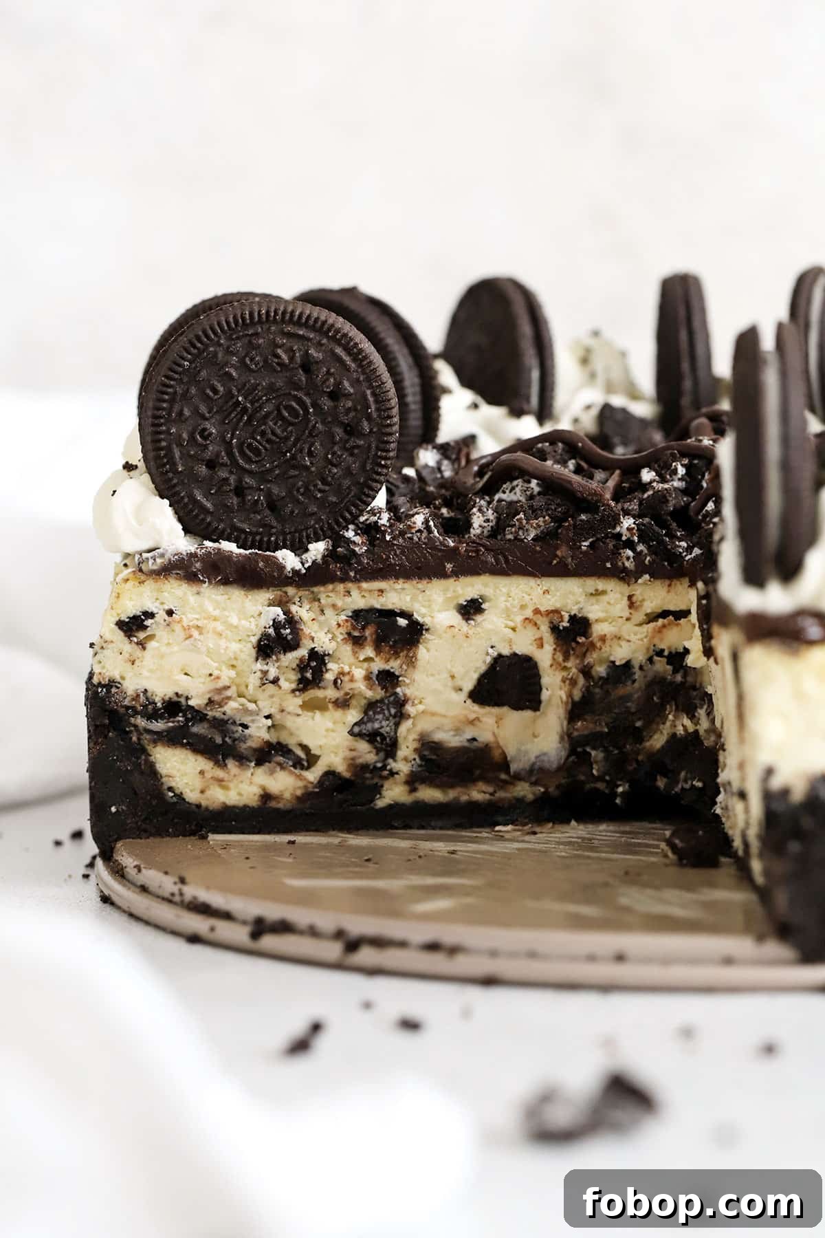 interior of a sliced gluten-free Oreo cheesecake