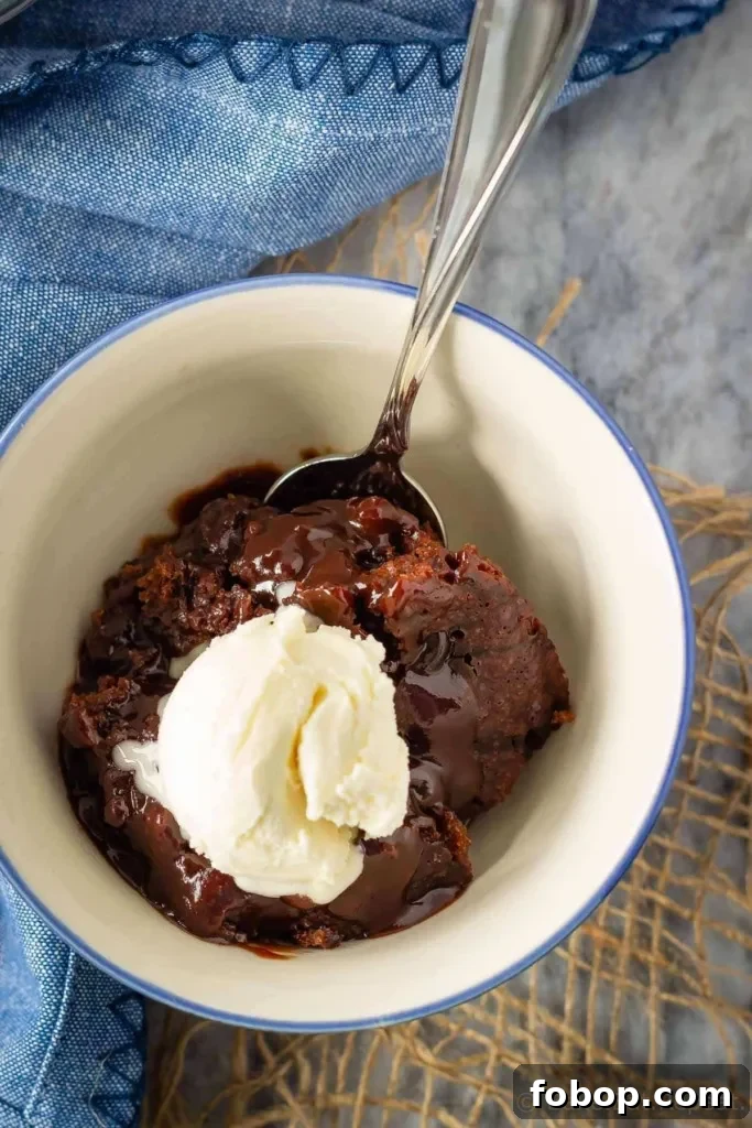 Slow Cooker Chocolate Pudding Cake Recipe for Decadent Dessert 4 Crockpot chocolate pudding cake