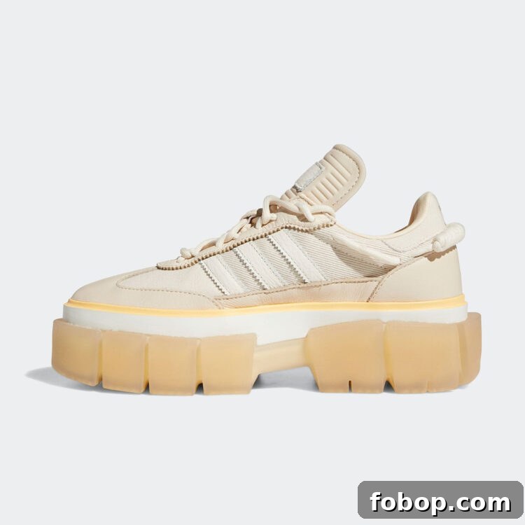 Beyoncé’s IVY PARK x adidas Summer/Fall 2021 Collection: Highlights 24 IVY PARK x adidas Summer/Fall 2021 Collection
